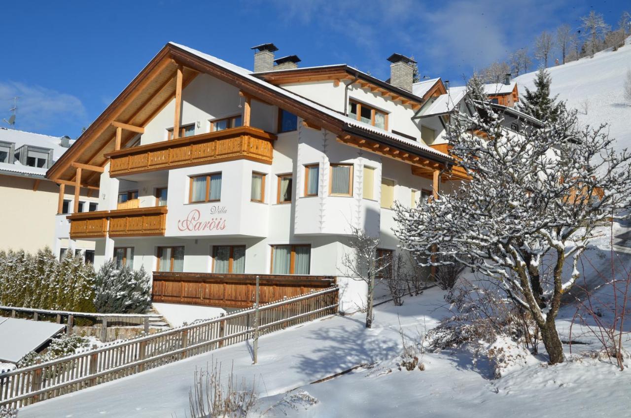 Villa Paroeis La Valle Exterior photo